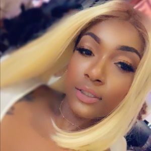 Meet your Posher, Briana